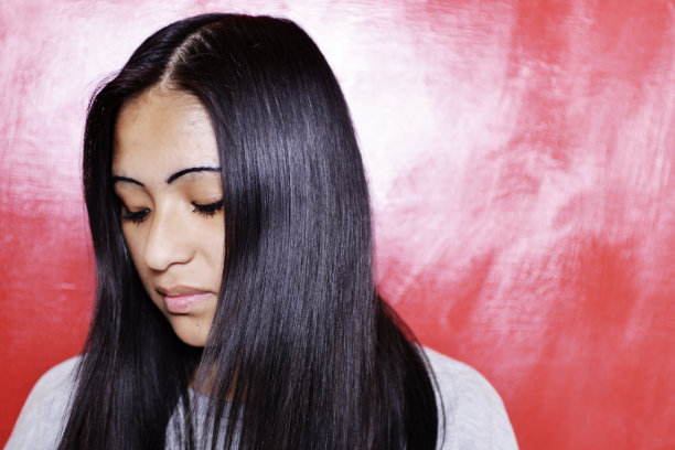 拉丁美洲女孩的简介图片下载