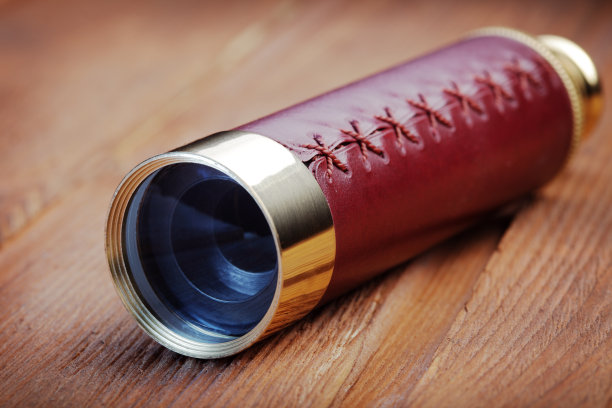 机载老式望远镜图片下载