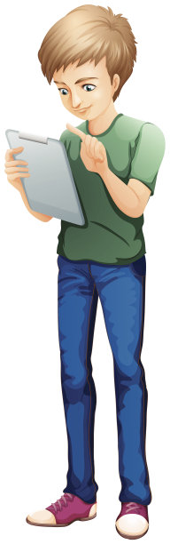 男人正在使用电脑图片下载