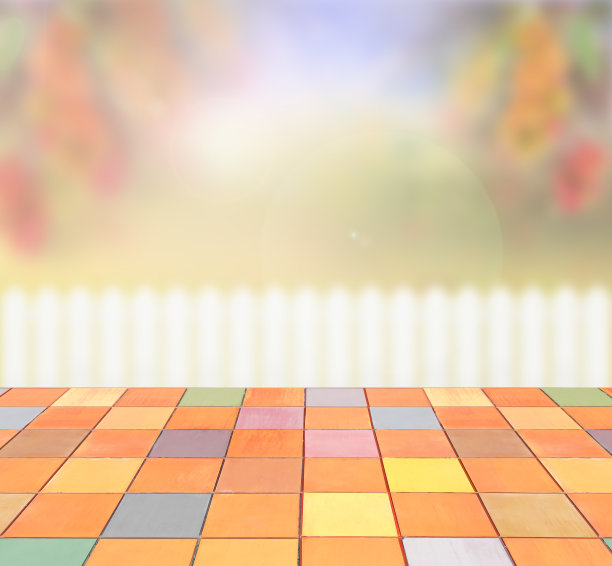 色彩缤纷的瓷砖和模糊多彩的花园图片下载