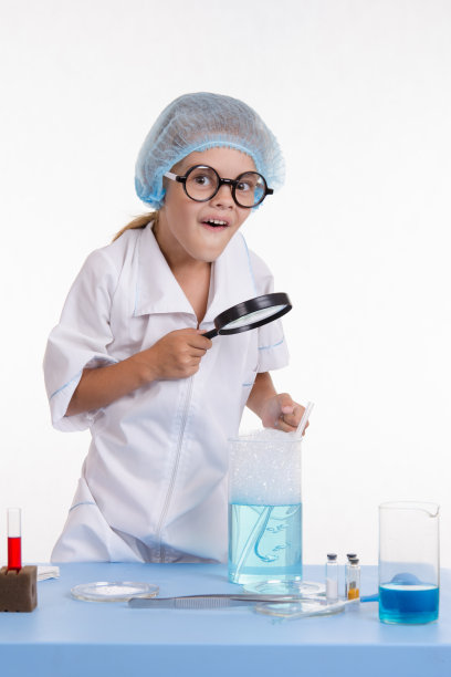 化学家得到了一个意想不到的结果图片下载