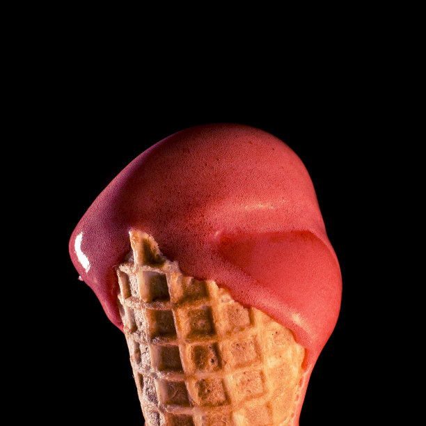 草莓冰沙冰淇淋图片下载