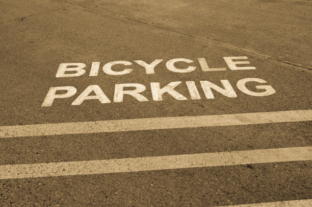 自行车停车。图片下载