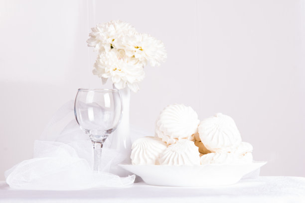 有甜棉花糖的静物图片下载