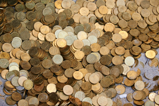 为货币危机攒钱图片下载