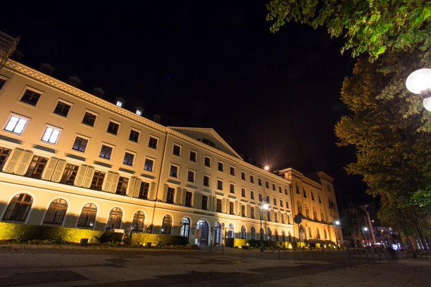 德国黑森议会的夜晚图片下载