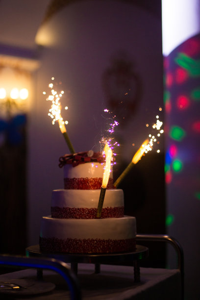 烟花结婚蛋糕图片下载