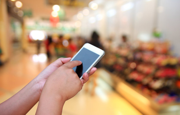 百货商场购物中心和人群的模糊照片图片下载