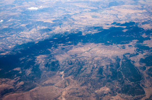 鸟瞰图山峰景观图片下载