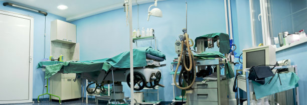 有医疗设备的医院手术室图片下载