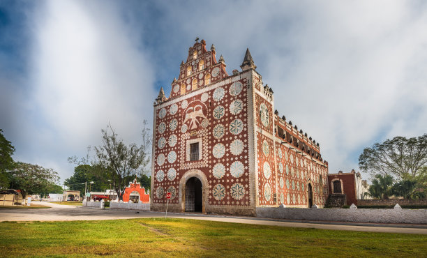 乌伊马教堂，墨西哥尤卡坦半岛独特的殖民建筑图片下载