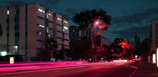 晚上的城市图片下载