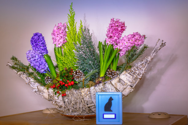 带花动物瓮图片下载