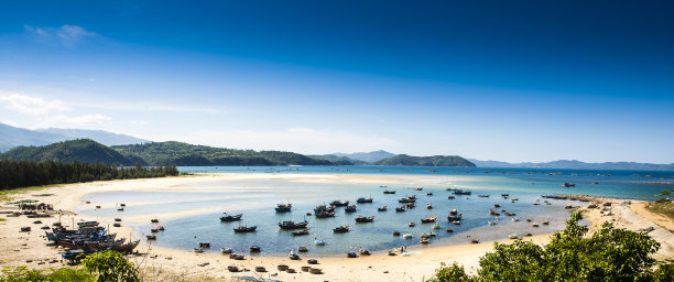 越南平定海上渔船照片图片下载