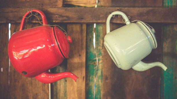 复古锌彩壶图片下载