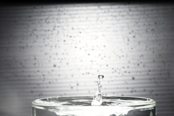 新鲜液体概念照片图片下载