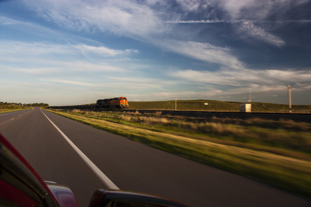 回到内布拉斯加州的路上图片下载