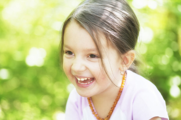 可爱的女孩图片下载