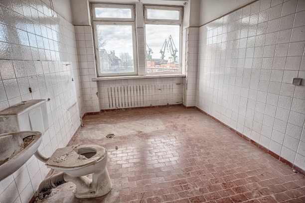 旧的、废弃的、被遗忘的建筑图片下载