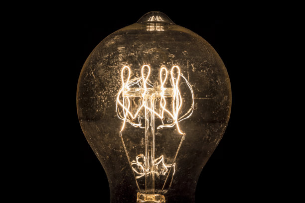 老式灯泡灯丝图片下载