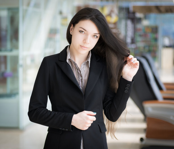 一个女孩的肖像。图片下载