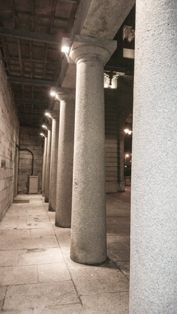 普利茅斯的坚固的石刨图片下载