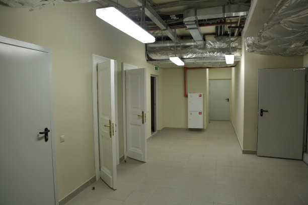 地下室的技术室图片下载