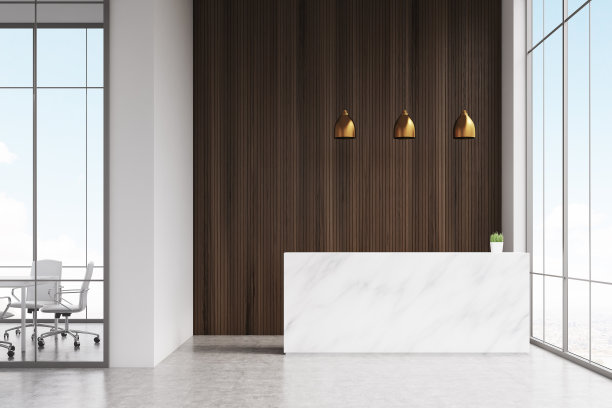 白色接待在开放式办公室，木制的素材图片