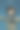 孩子在游泳池里游泳。图片下载