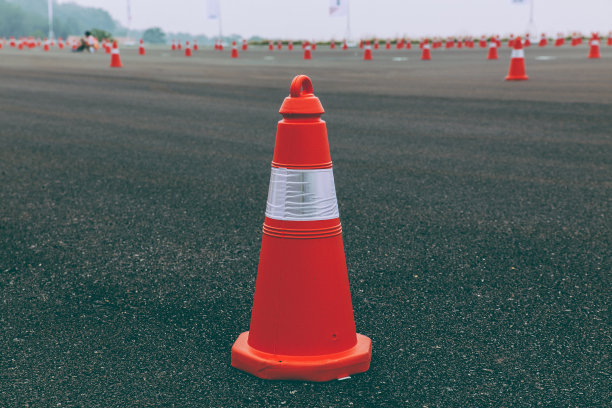 警告桩图片下载