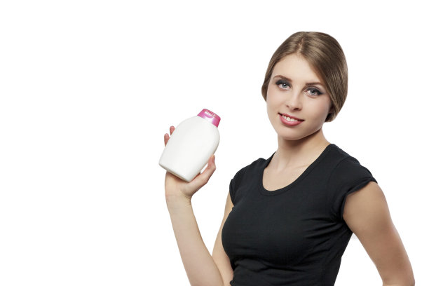 女孩用肥皂图片下载