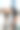 年轻的芭蕾舞演员在栏杆前伸展身体图片下载