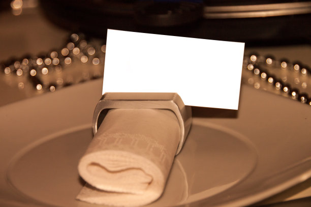 一个带名牌的座位图片下载