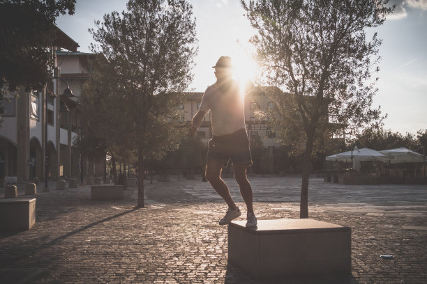 采取一种飞跃图片下载
