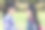 两个少女朋友在学校看智能手机素材图片