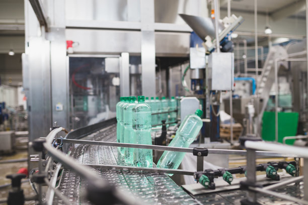 水装瓶厂图片下载