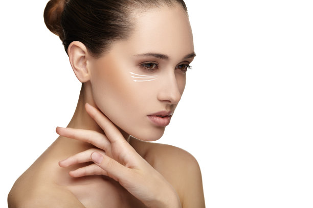 年轻女性，皮肤干净清新图片下载