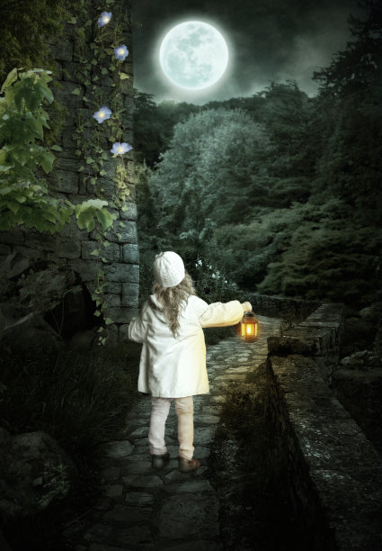 提灯的小女孩图片下载