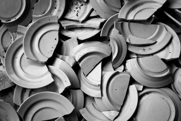 咖啡盘碎了图片下载