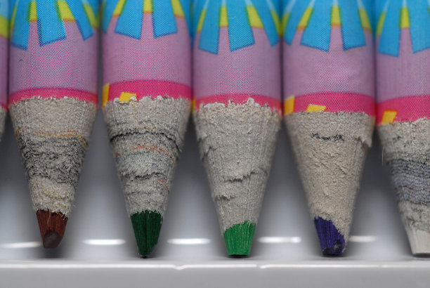 彩色的蜡笔图片下载