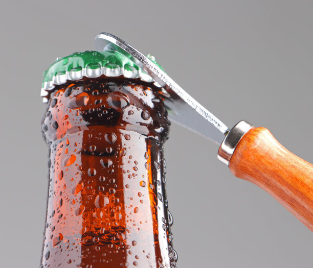 打开啤酒瓶图片下载