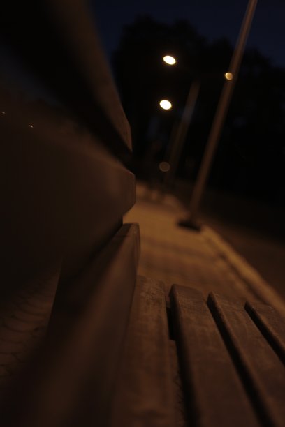 夜晚的长凳图片下载