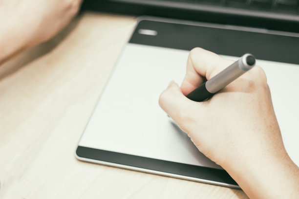 复古图片：设计师手绘女性手图片下载