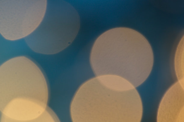 宁静的蓝光模糊了图片下载