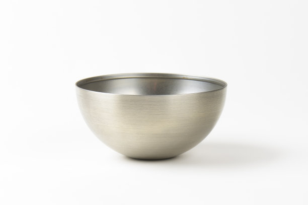 金属碗里图片下载