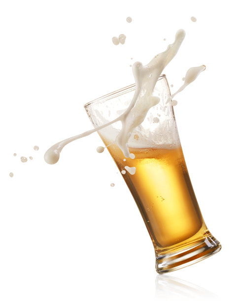 泼啤酒图片下载