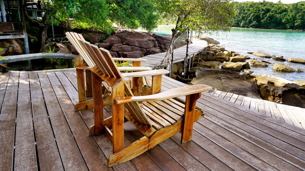 木头椅子图片下载