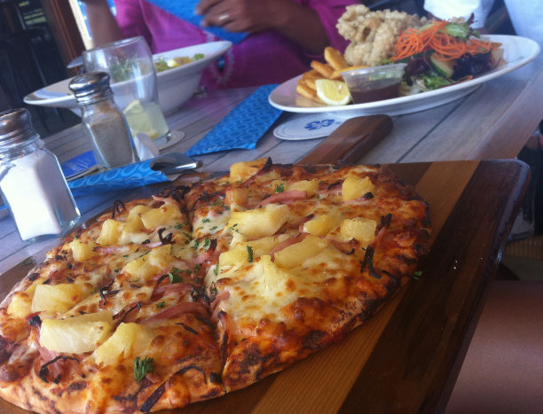 一份夏威夷披萨图片下载