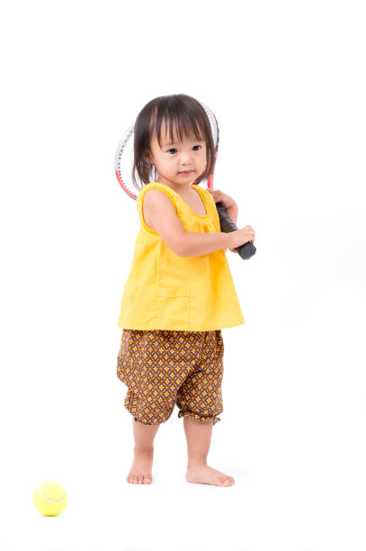 在白色背景下孤独的快乐童年图片下载