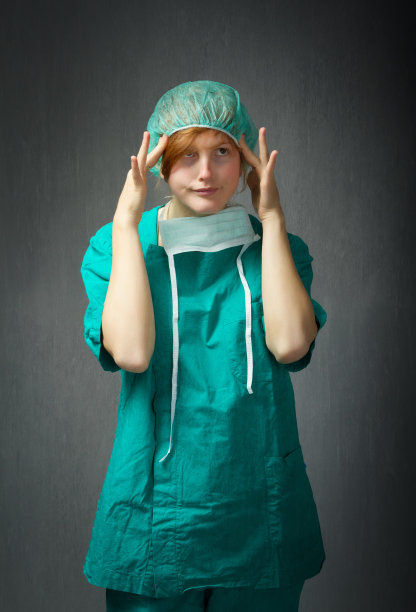 外科医生头脑风暴的时刻图片下载